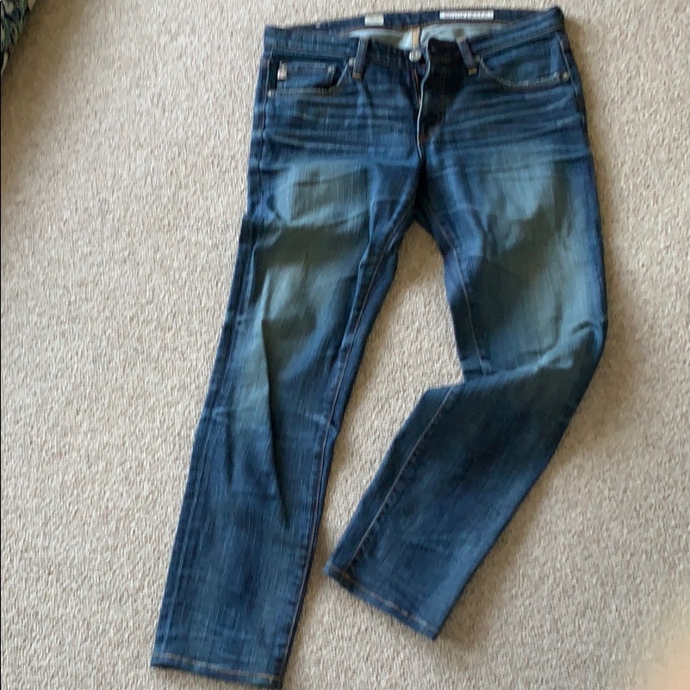 Cigarette leg jean